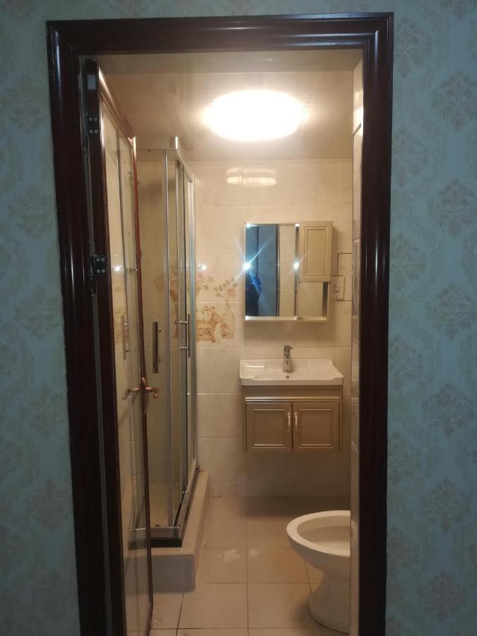 Lee Bed & Breakfast Francistown Esterno foto